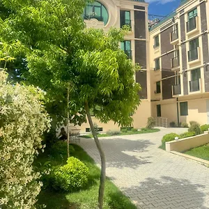 Otel Orden, Tiflis